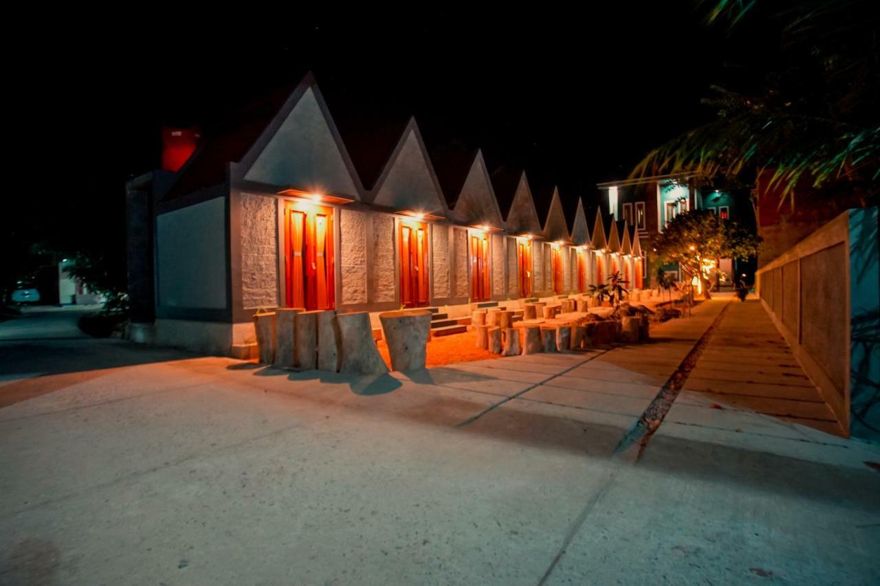 E2 Guest House Karimunjawa Esterno foto