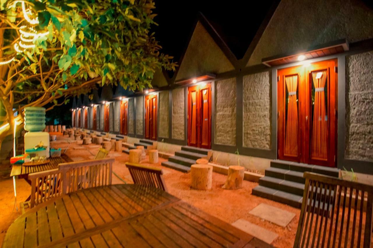 E2 Guest House Karimunjawa Esterno foto